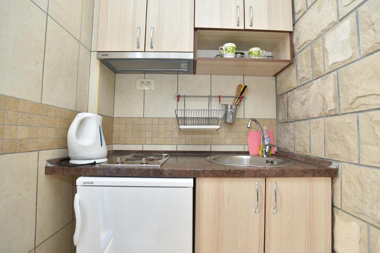 Apartments And Rooms Drago สเวติ สเตฟาน ภายนอก รูปภาพ