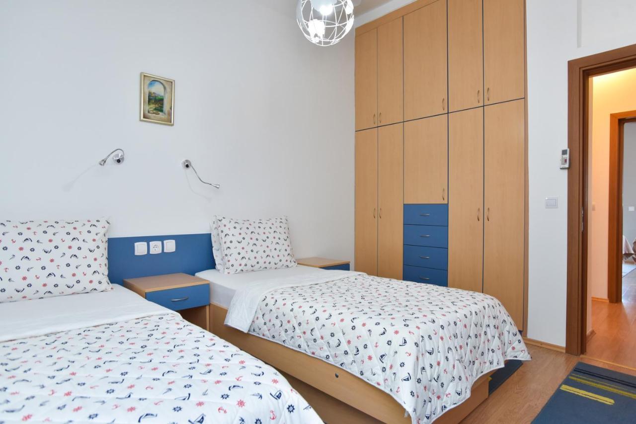 Apartments And Rooms Drago สเวติ สเตฟาน ภายนอก รูปภาพ